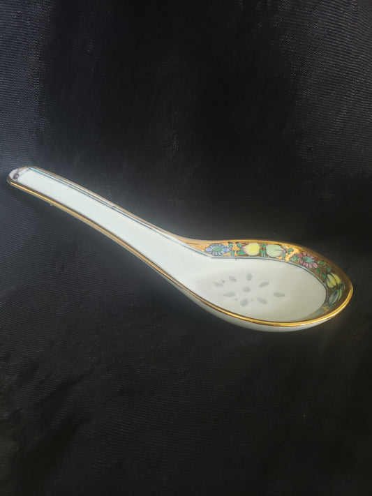 Vintage Chinese Porcelain Rice Spoon with Flora Trim, Rice Grain Pattern