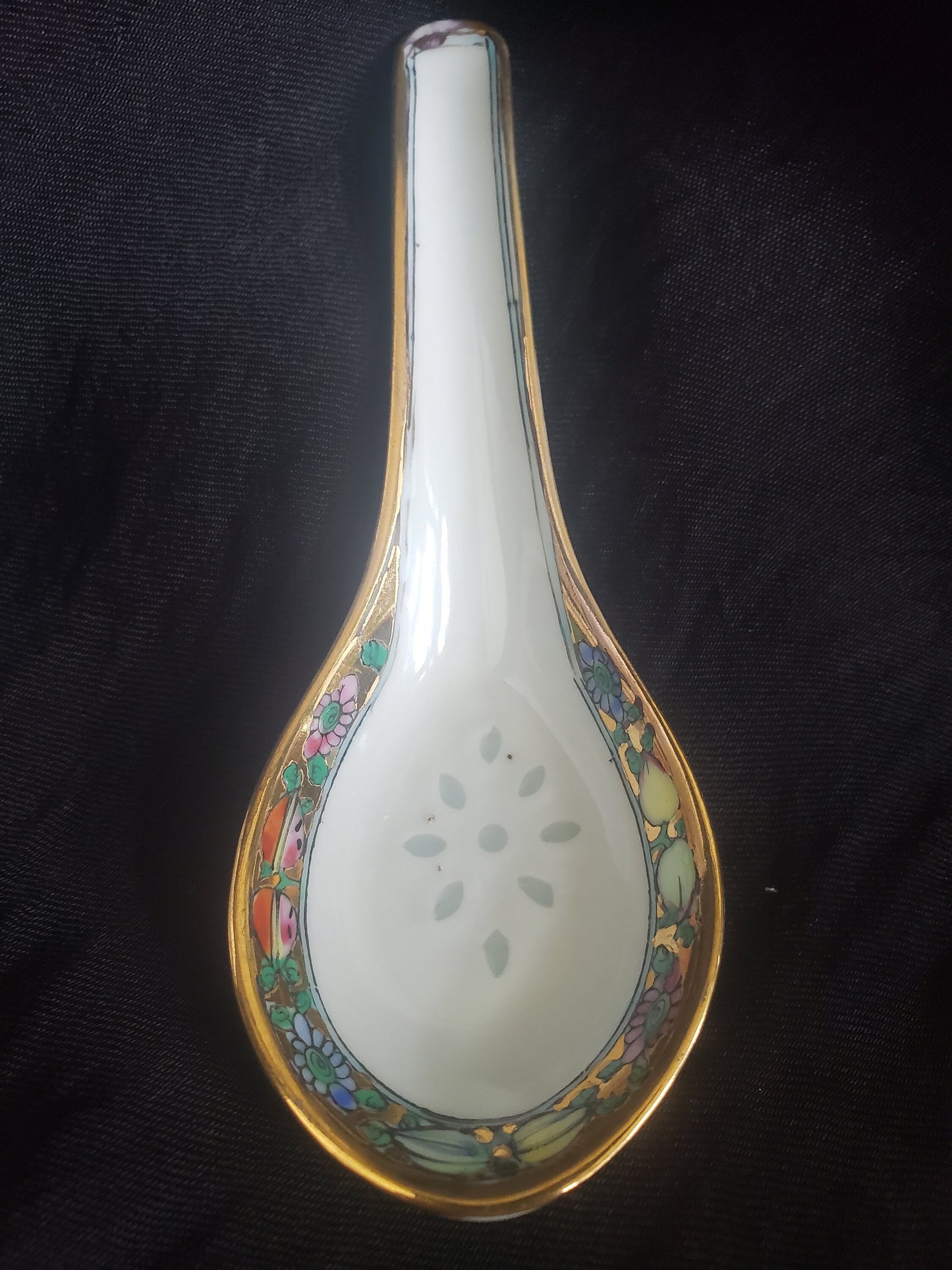 Vintage Chinese Porcelain Rice Spoon with Flora Trim, Rice Grain Pattern