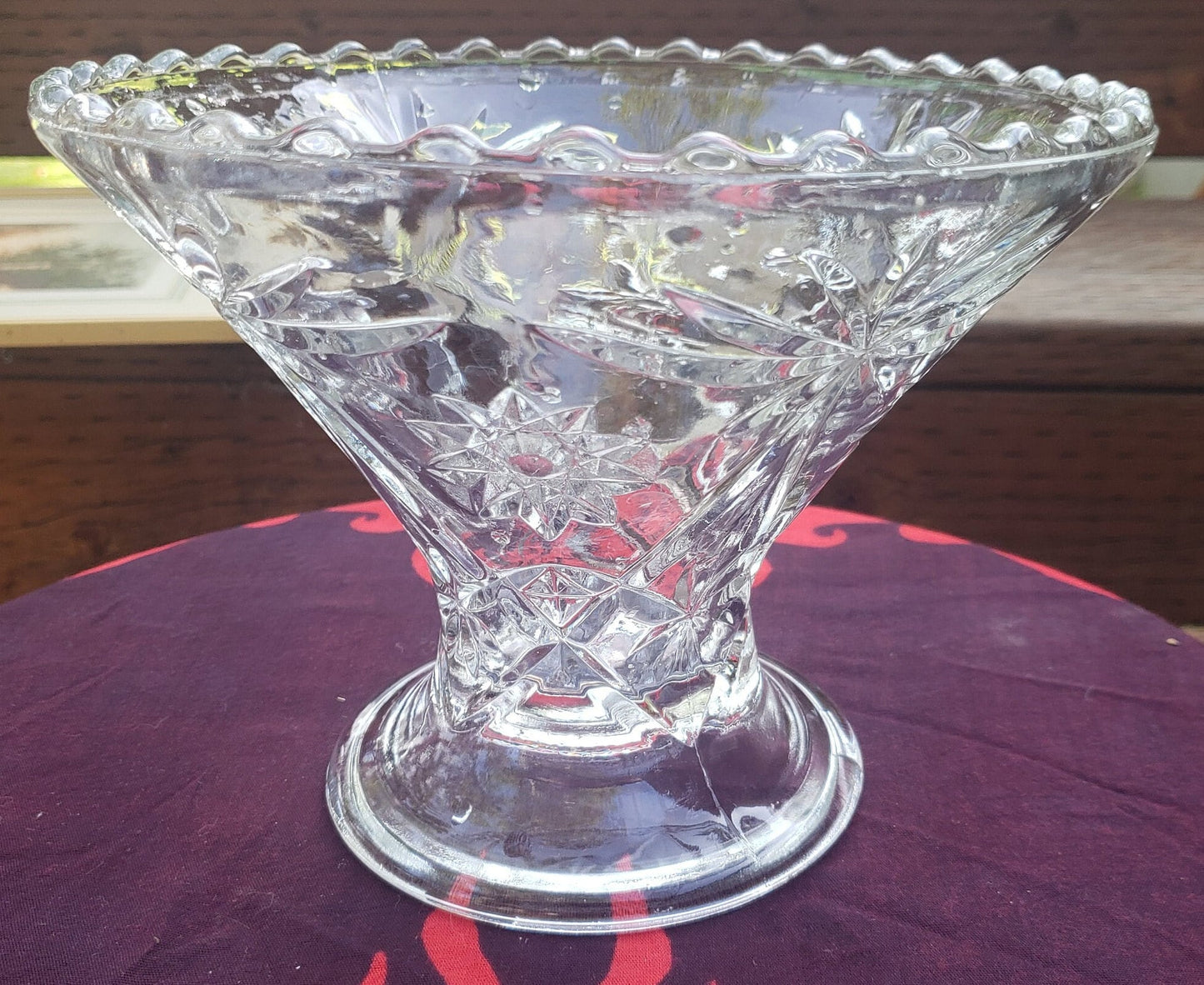 Vintage Anchor Hocking Early American Prescut Glass bowl/stand