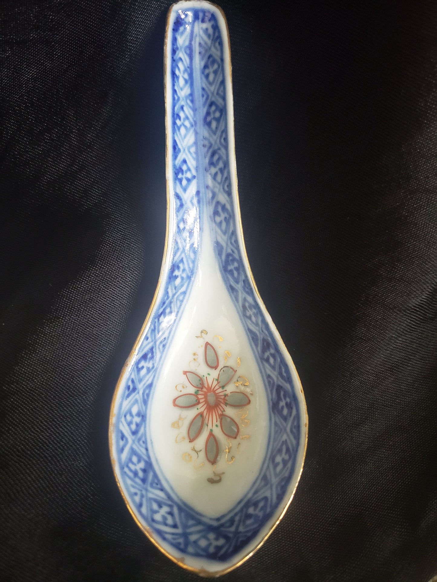 Vintage Chinese Porcelain Rice Spoon with Blue White Flower Rice Grain Pattern