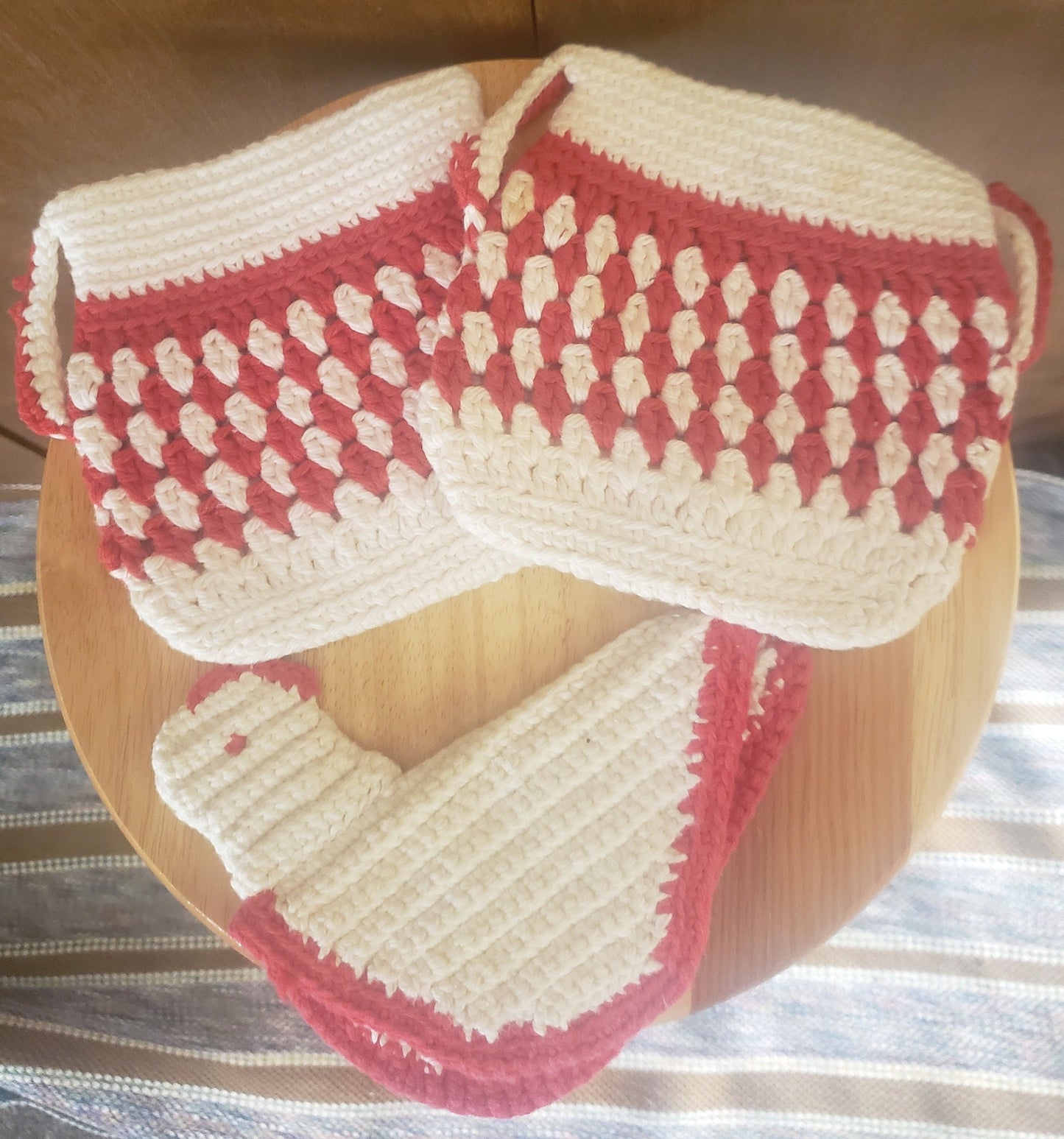 Vintage Red and White Potholders Set
