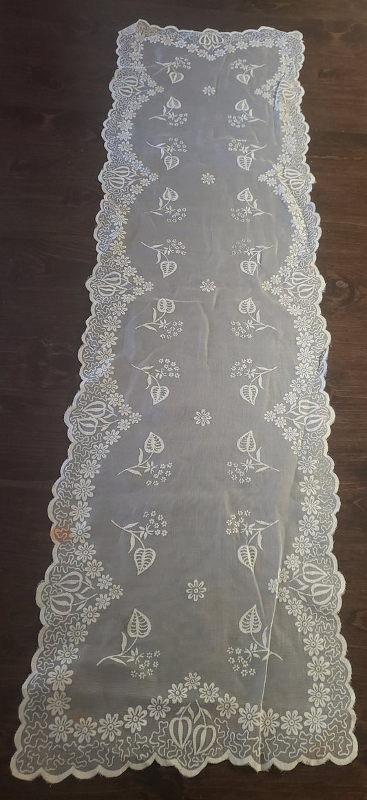 Vintage White Lace Table Runner