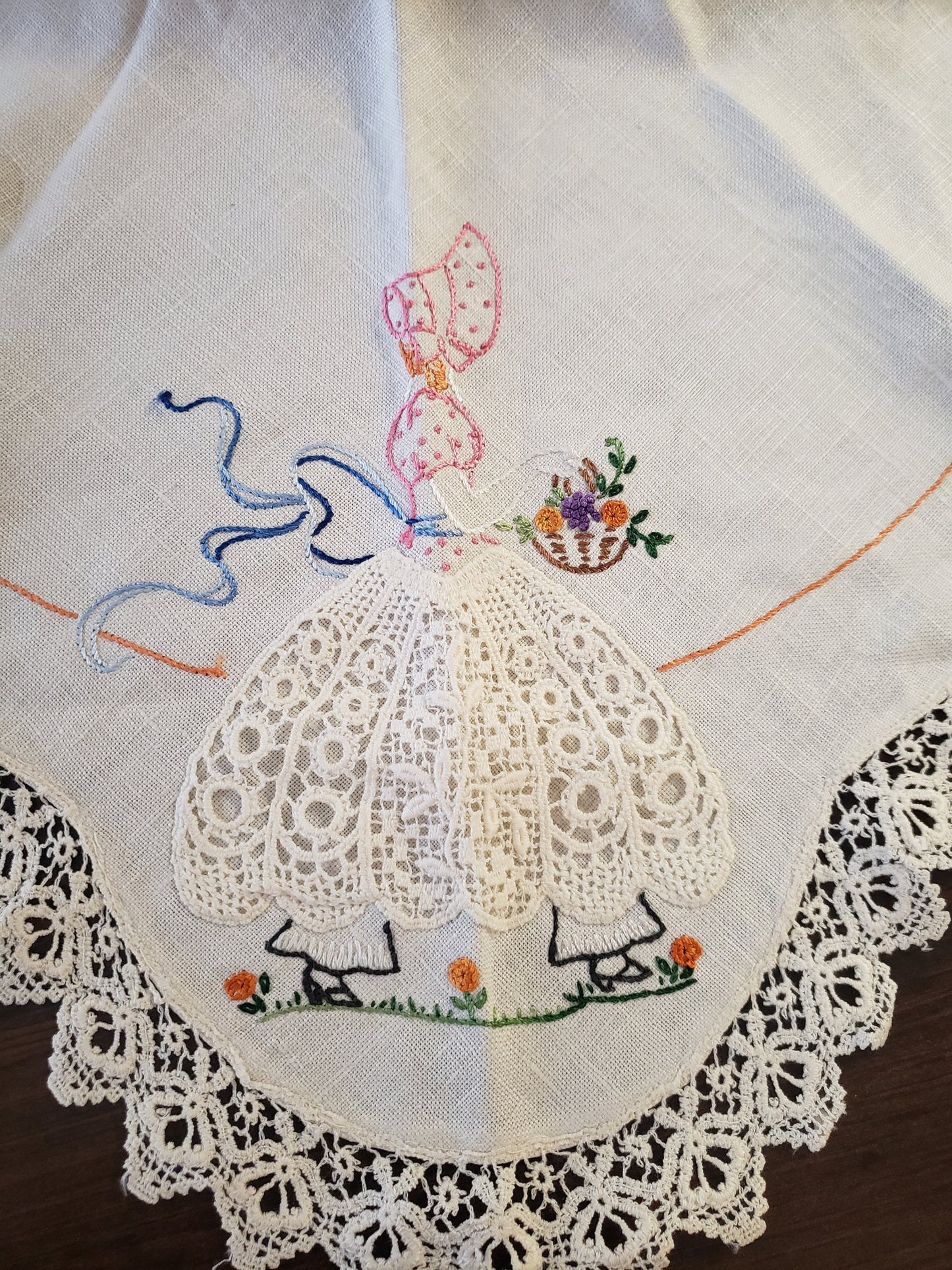 Vintage Embroidered Linen Dresser Scarf